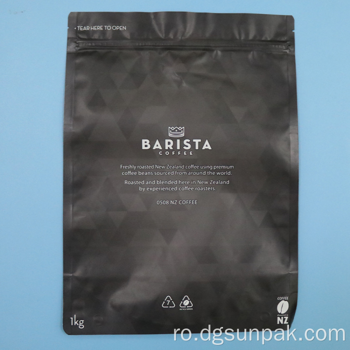 Pungi de ambalare din plastic cu fermoar, negre mat, personalizate